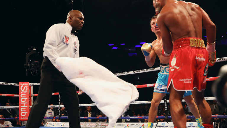 ​Келл Брук Головкиннің осал тұстарын анық көрсетті ме?