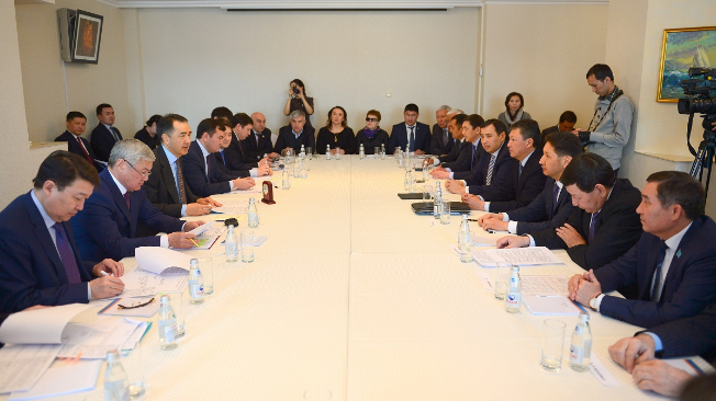 Үкімет өңірлердің кәсіпкерлерімен диалог жүргізуді жалғастыруда