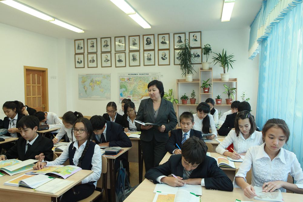 Мұғалім беделін қайтсек көтереміз?