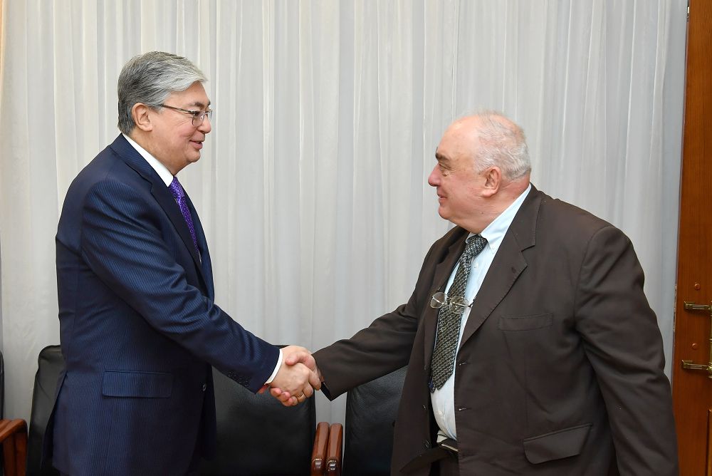 Еліміз бен Елбасы беделінің көрінісі 