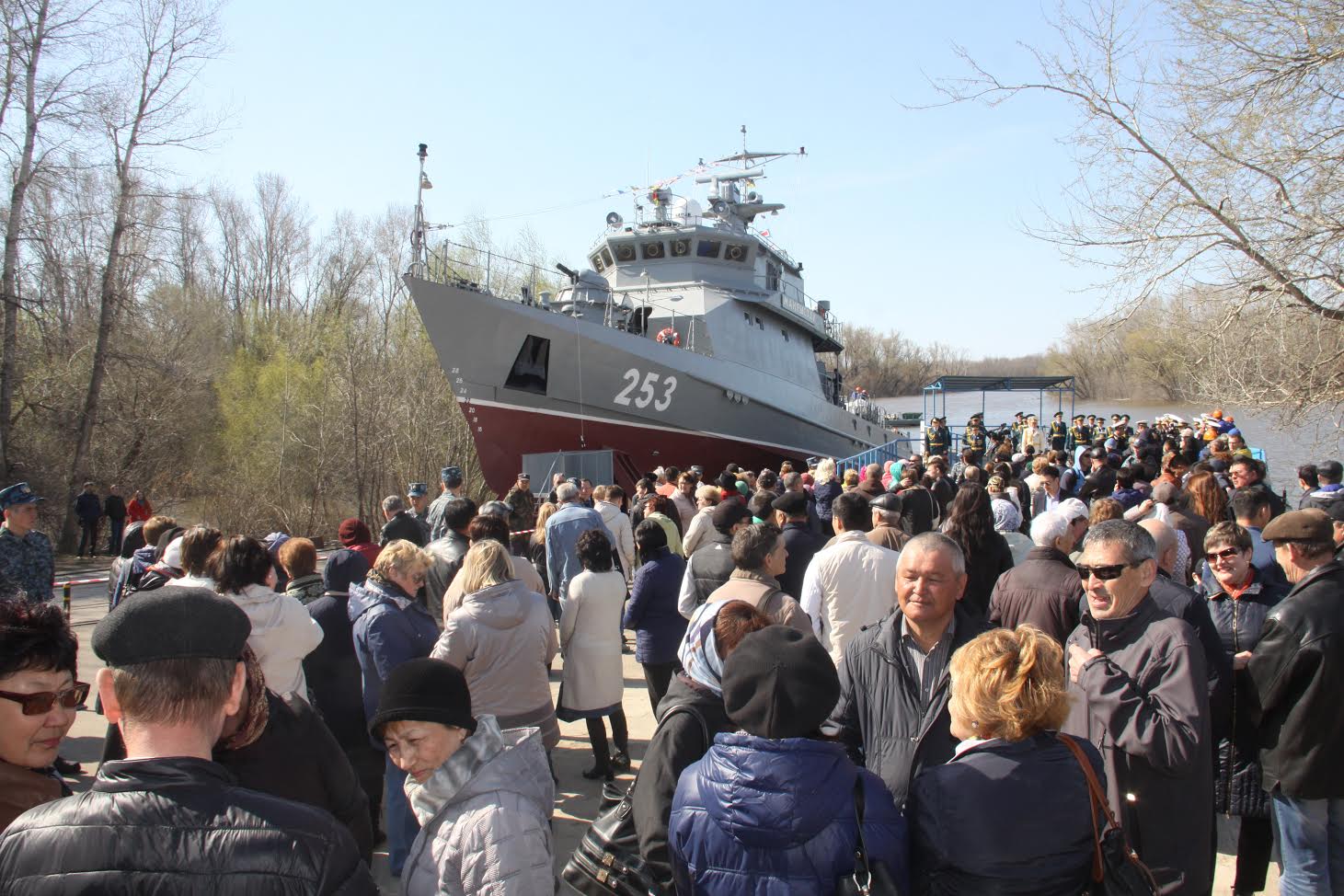 «Маңғыстау» кемесі суға түсті