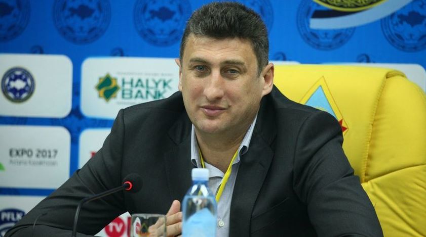 "Қайраттың" бас бапкері қызметінен кетті