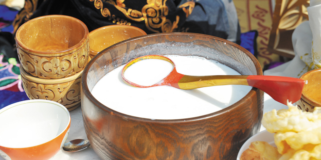 Қарағанды облысы елордалықтарға 200 литр қымызды тегін таратты 