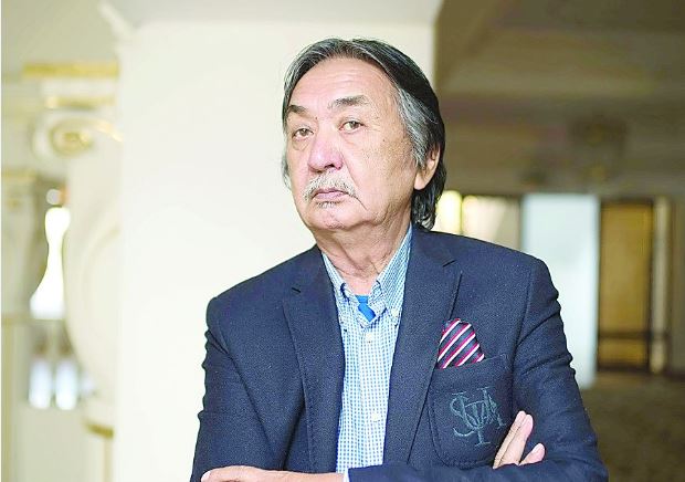 Нұрқанат Жақыпбай: Сен мені спектакльдерімнің ішінен ізде