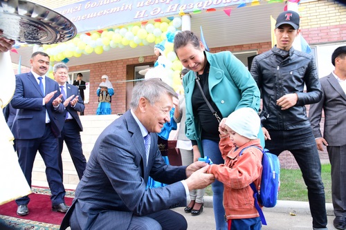 Аягөз қаласында жас отбасыларға жатақхана берілді