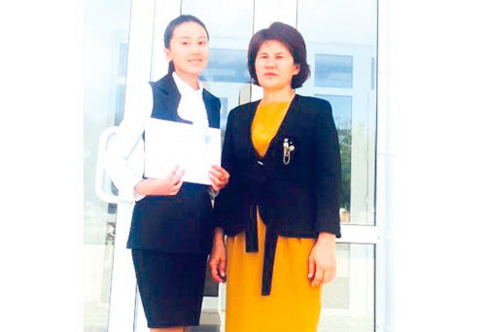 Жамбыл облысында мектеп оқушысы Абайдың 200 өлеңін жатқа оқыды