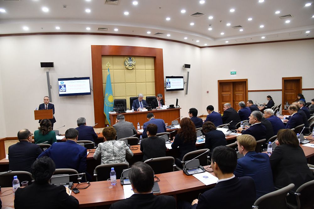 Мәжілісте Қазақстан халқы Ассамблеясы депутаттық тобының отырысы өтті