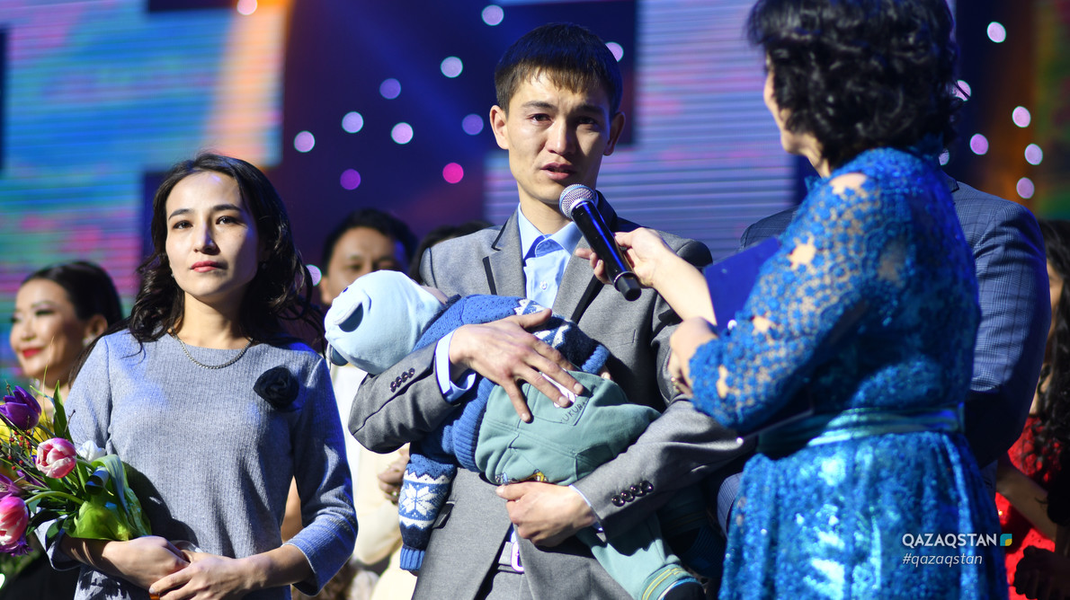 Мейірім жасы төгілген кеш (фото)