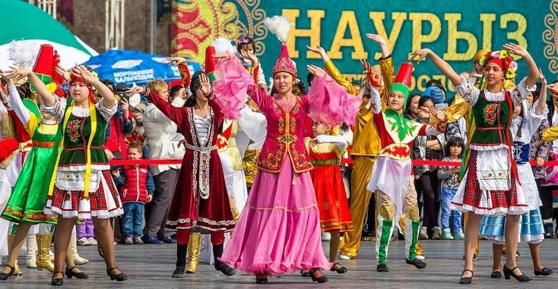 Наурыз күні дүниеге келіп, Наурыз атанғандар
