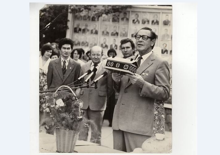 Бұл да тарих (сурет сыры)

