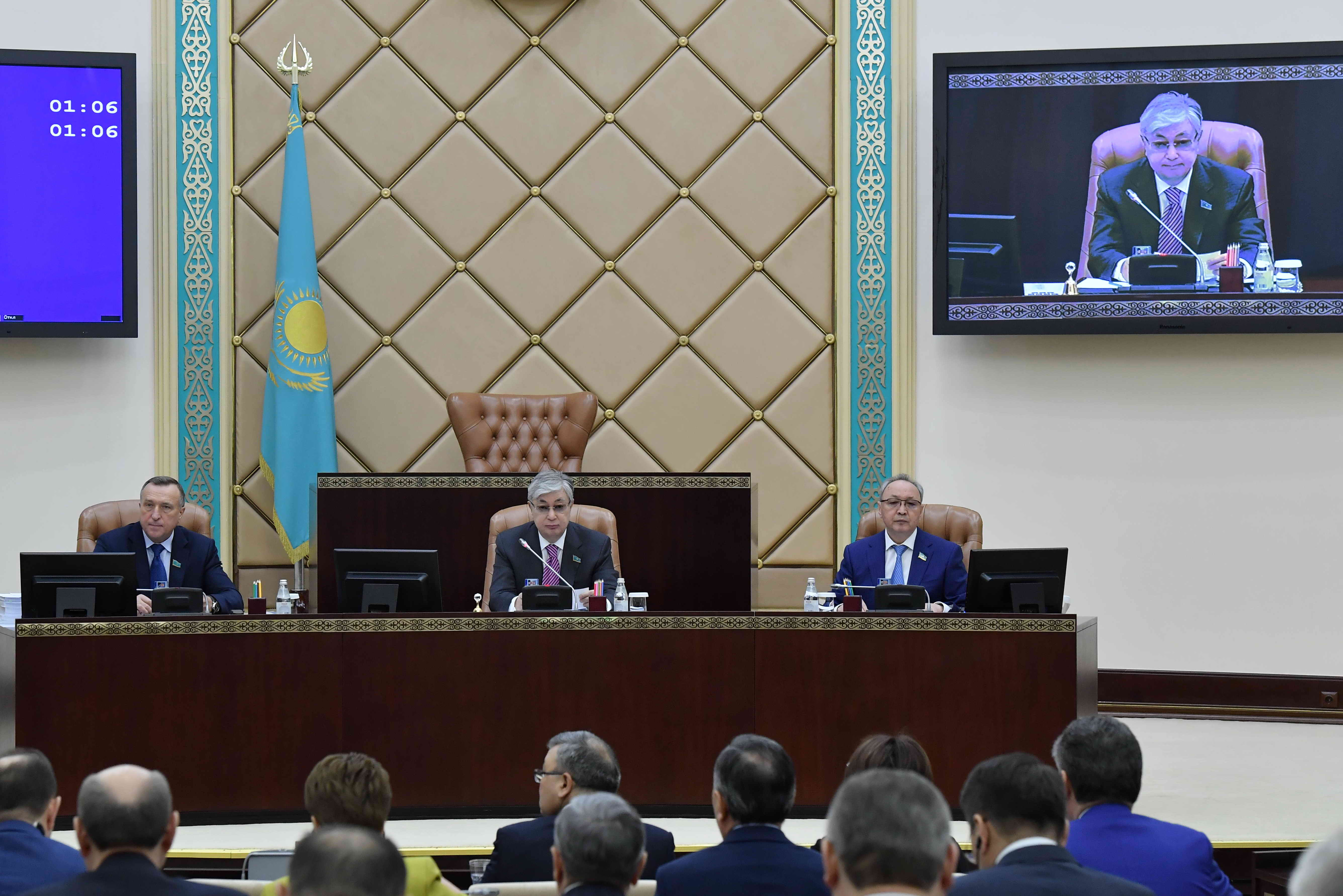 Сенат заңнамаға кәсіпкерлік және жер қатынастары мәселелері бойынша түзетулерді қабылдады
