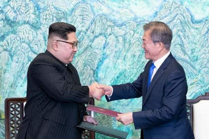 Оңтүстік және Солтүстік Корея басшылары бейбітшілік туралы декларацияға қол қойды