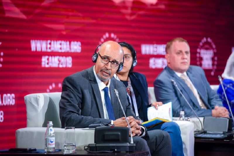 Байырғы БАҚ пен блогерлер бәсекесі бәсеңдемейді
