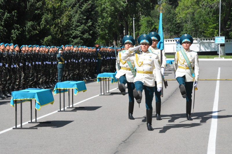 Алматыда мемлекеттік күзет сарбаздары ант қабылдады