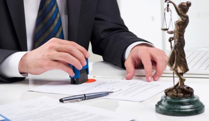 Заңдардағы қайшылық қолбайлау болуда