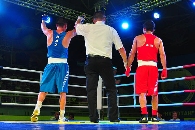 Жұлдыздар жарқылы: Найзағай