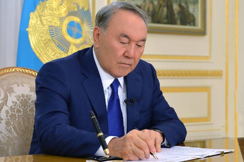 Нұрсұлтан Назарбаев Зәмзәгүл Шәріпованың жақындарына көңіл айтты