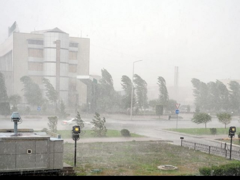 Астанада дауылды ескерту жарияланды