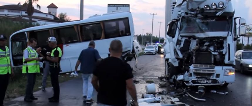 Ресейлік туристер мінген автобус Түркияда апатқа ұшырады