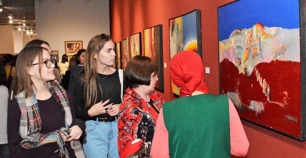 Алпыс­бай Қазғұловтың «Көңіл көк­темі» атты көрмесінің салтанатты ашылуы болды