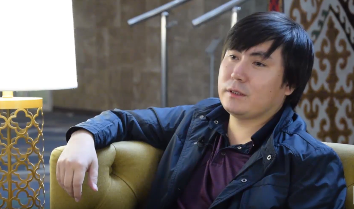 «Өрнек». Бір өлеңнің сыры. Ерлан Жүніс (видео)