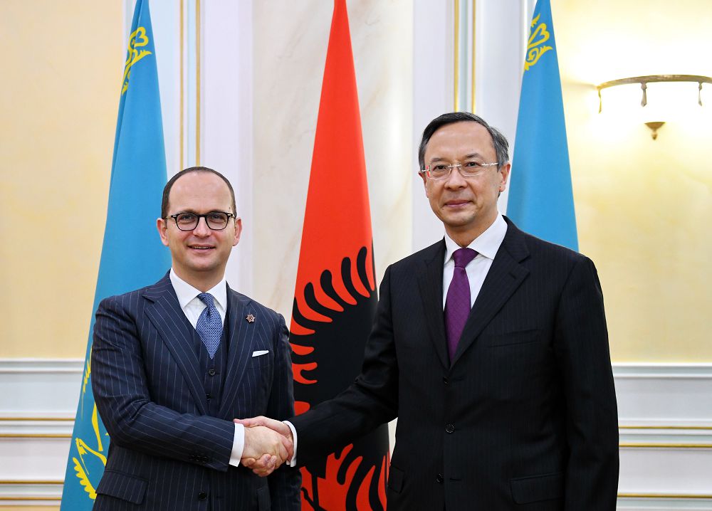 Албанияның Сыртқы істер министрі Қазақстанға алғашқы ресми сапармен келді