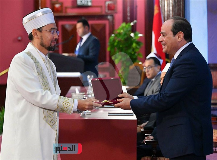 Мысыр басшысы бас мүфтиді бірінші дəрежелі орденмен марапаттады