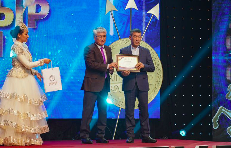 «Алтын тұғырда» үздіктер марапатталды