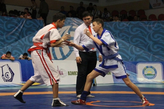 Алматыда қазақ күресінен кадеттер арасында қала біріншілігі аяқталды