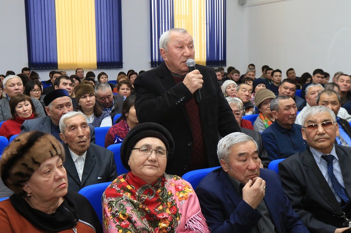 Павлодарға  қарасты Кенжекөл ауылы жартылай жарықсыз  