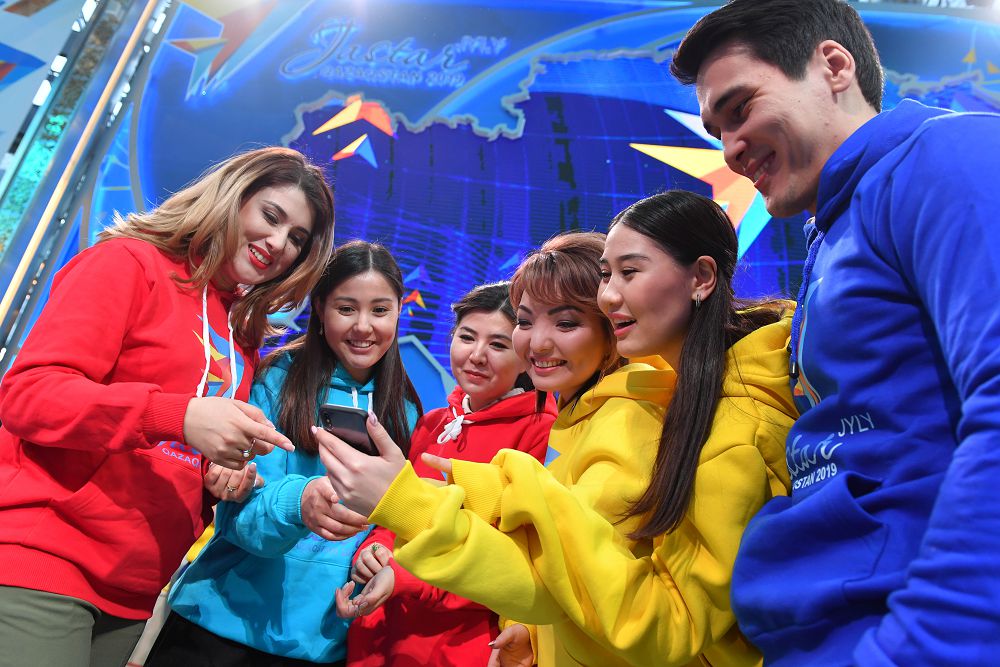 Көшбасшы кәсіпкерлер білгенімен бөлісті