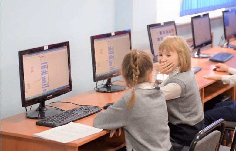 Астананың барлық мектебі Wi-Fi-ға қосылады