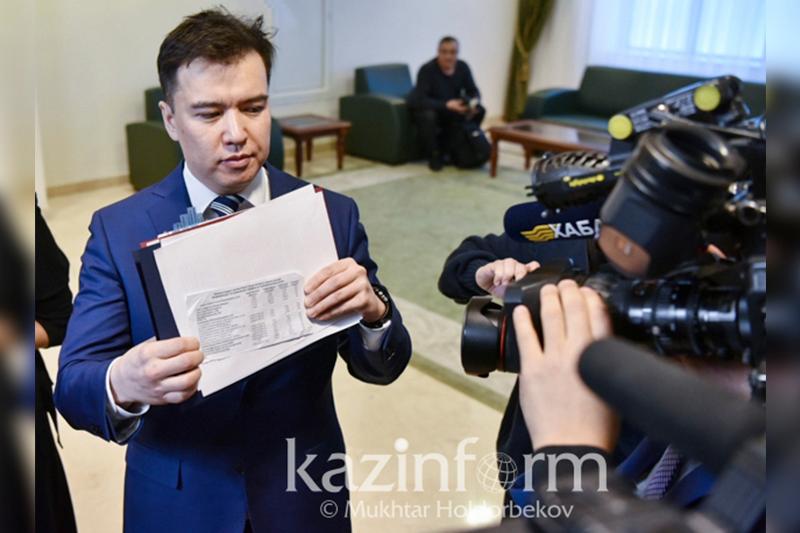 Жаңа министр коммуналдық қызметке қанша төлейтінін айтты