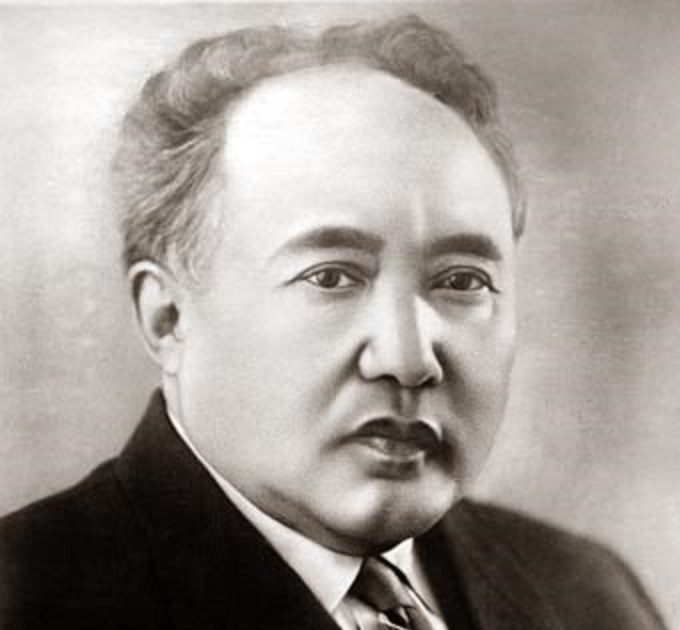 Семейдегі әуежайға Мұхтар Әуезовтың аты беріле ме?