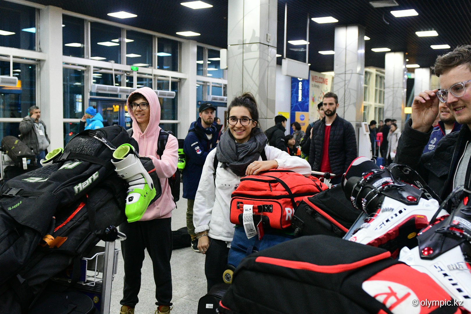 Фристайл-могулдан әлем кубогінің финалына қатысатын спортшылар Алматыға келді