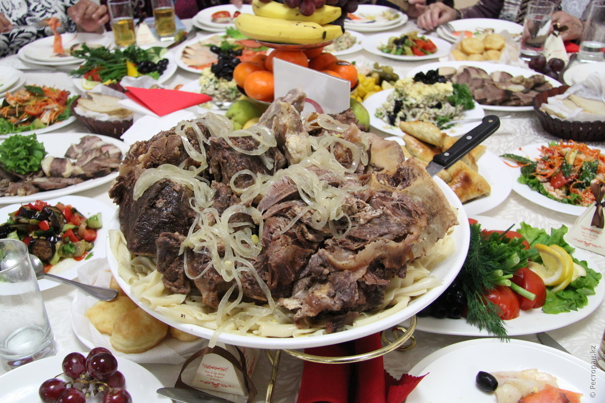 Ас берудің де әдебі бар