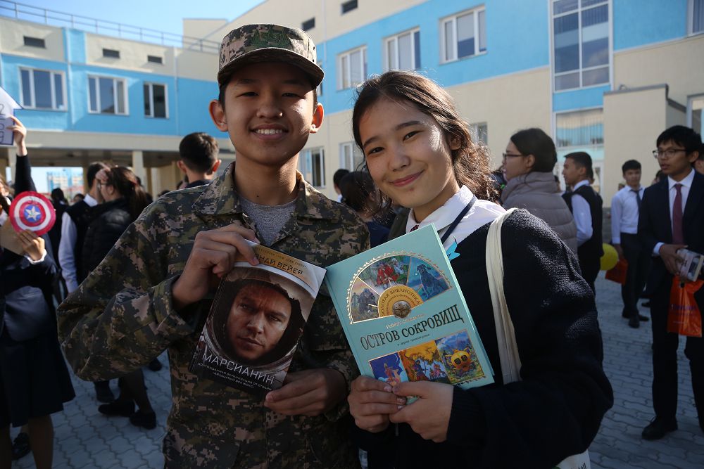 Ақтауда зияткерлер «Кітап әлемді бағындырады» акциясын ұйымдастырды