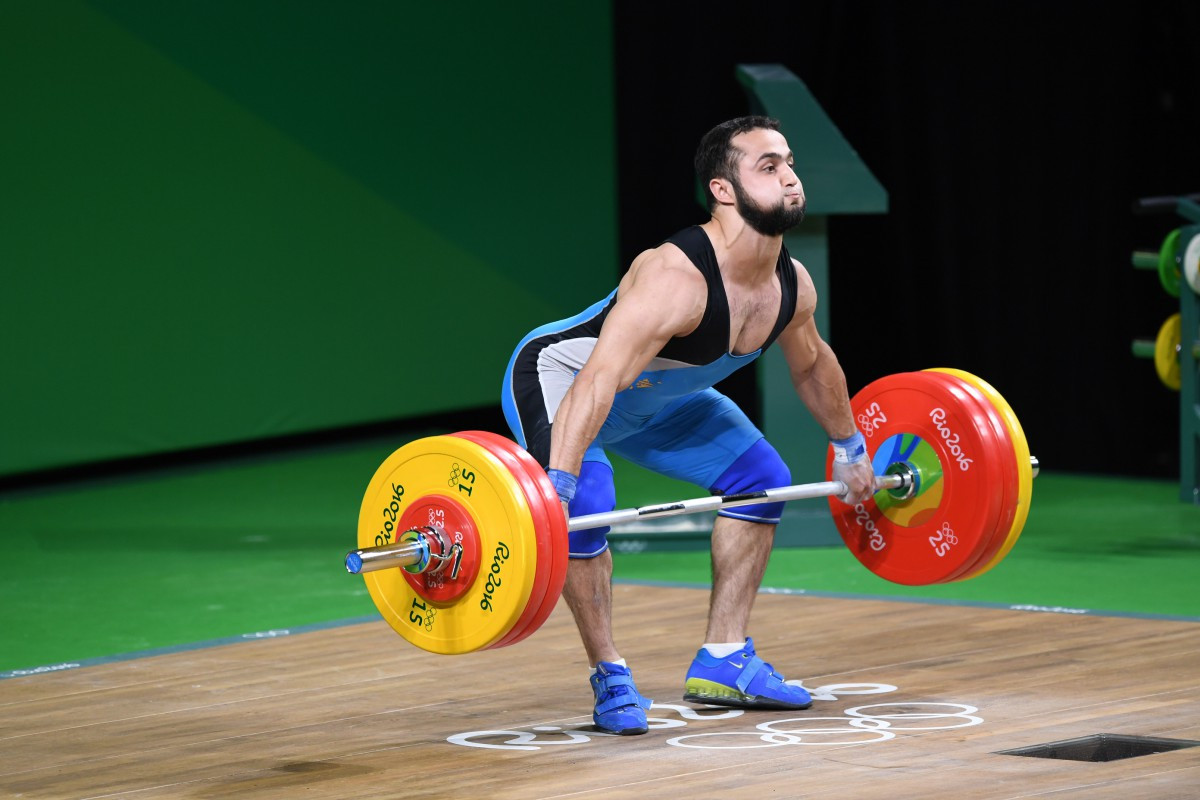 Ауыр атлетика: Рахимов жүлдесіз қалды