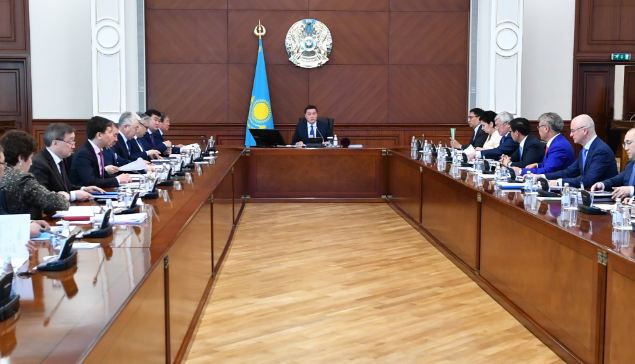 А. Мамин студенттердің жатақхана мәселесін шешуде нақты тапсырмалар берді