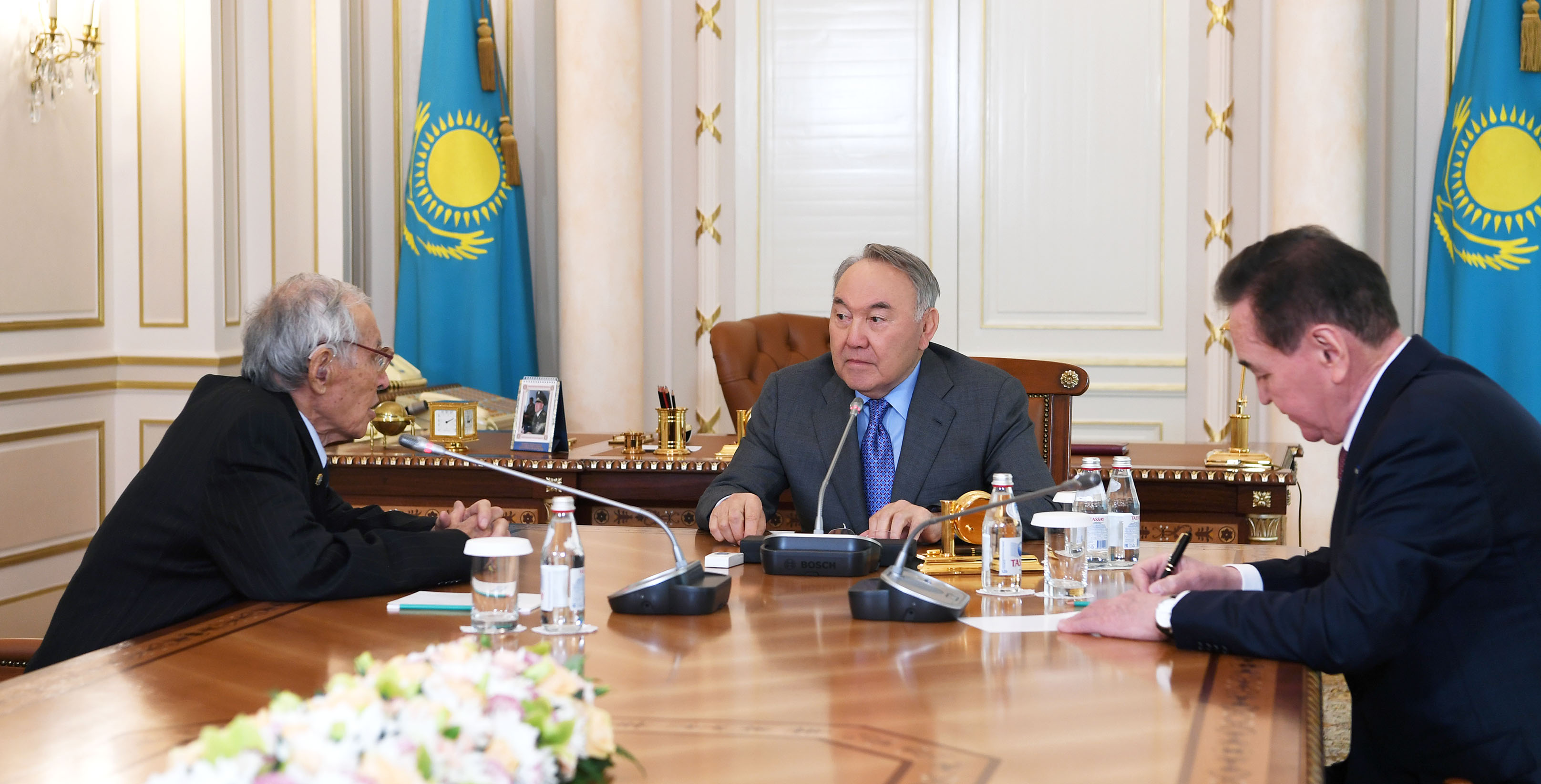 Елбасы Нұрсұлтан Назарбаев академик Серік Қирабаевты қабылдады