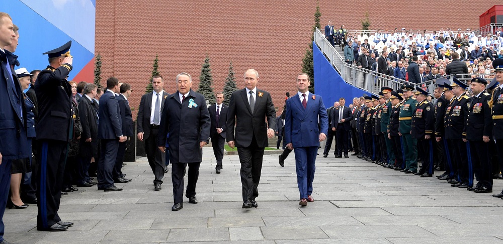Елбасы Жеңістің 74 жылдығына арналған әскери парадқа қатысты