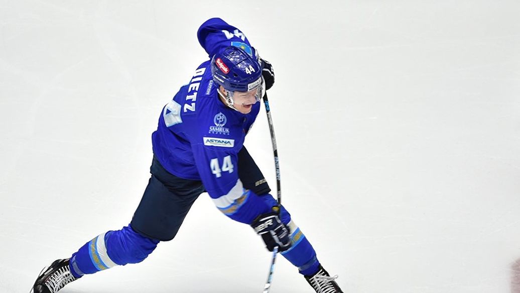 Шайбалы хоккей: Даррен Диц үздіктер қатарында