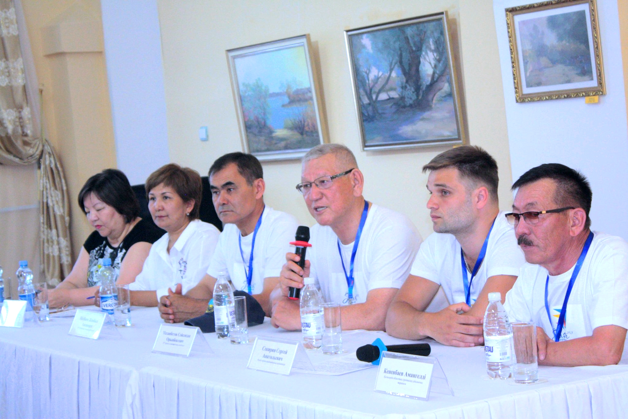 Қызылордада суретшілер симпозиумы басталды