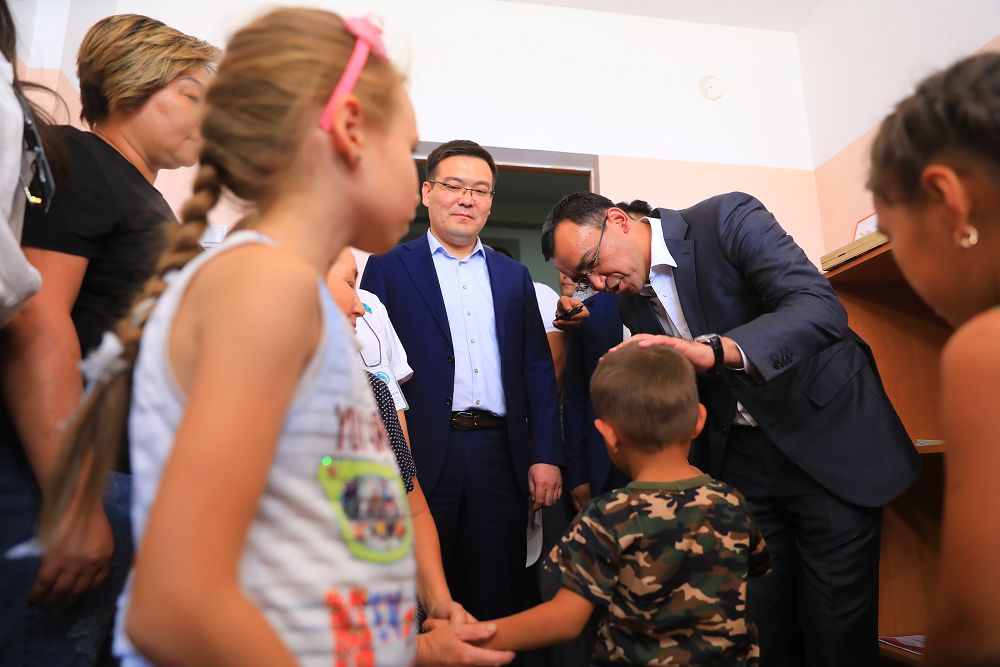 Зардап шеккендермен кездесті