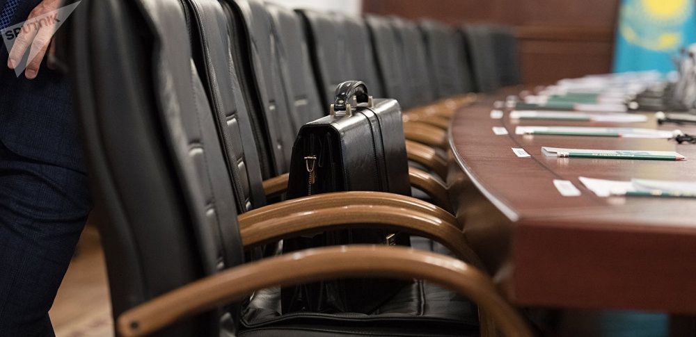 Мемлекеттік қызметті  ширату жемқорлықтың жолын кеседі