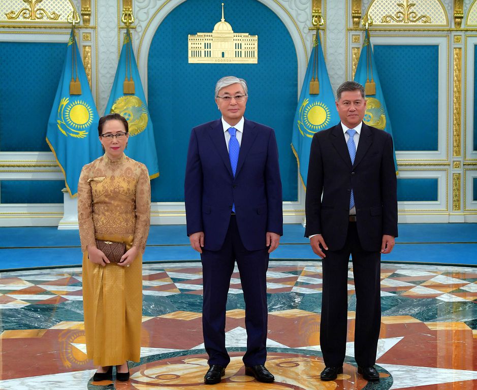 Сенім грамоталарын қабылдады