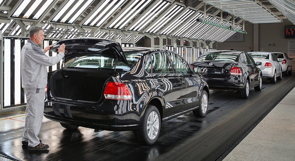 Қазақстандықтардың отандық автокөлік  өндірісіне жұмсаған қаржысы көбейіп келеді