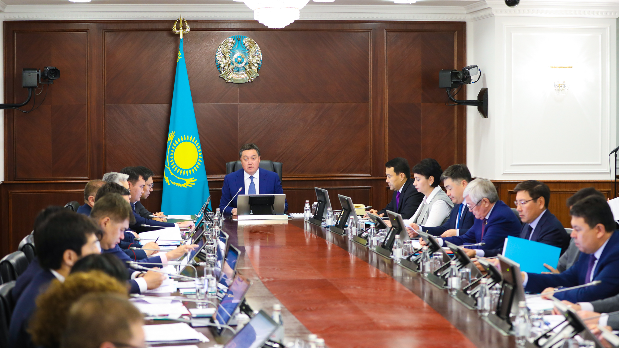 Үкімет отырысында Мемлекет басшысының тапсырмаларын орындау жөніндегі іс-шаралар жоспары бекітілді