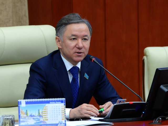 Нұрлан Нығматулин Твиттерде парақша ашты