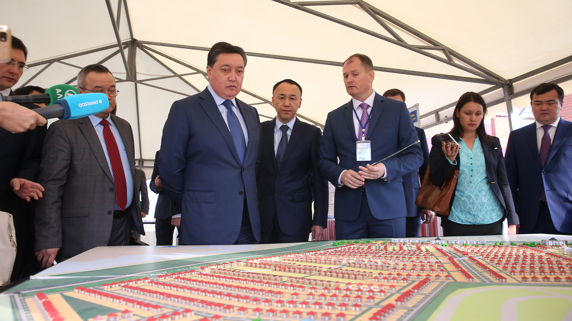 Асқар Мамин жұмыс сапарымен Қостанай облысында болып қайтты